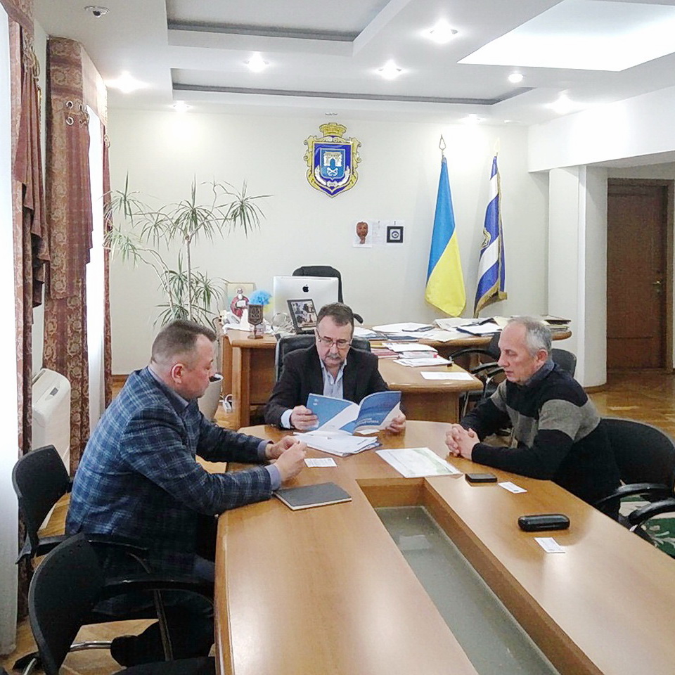 ICC Ukraine презентував технології «HydroFLOW» та «Kallistone» в мерії Херсону ICC Ukraine презентував технології «HydroFLOW» та «Kallistone» в мерії Херсону