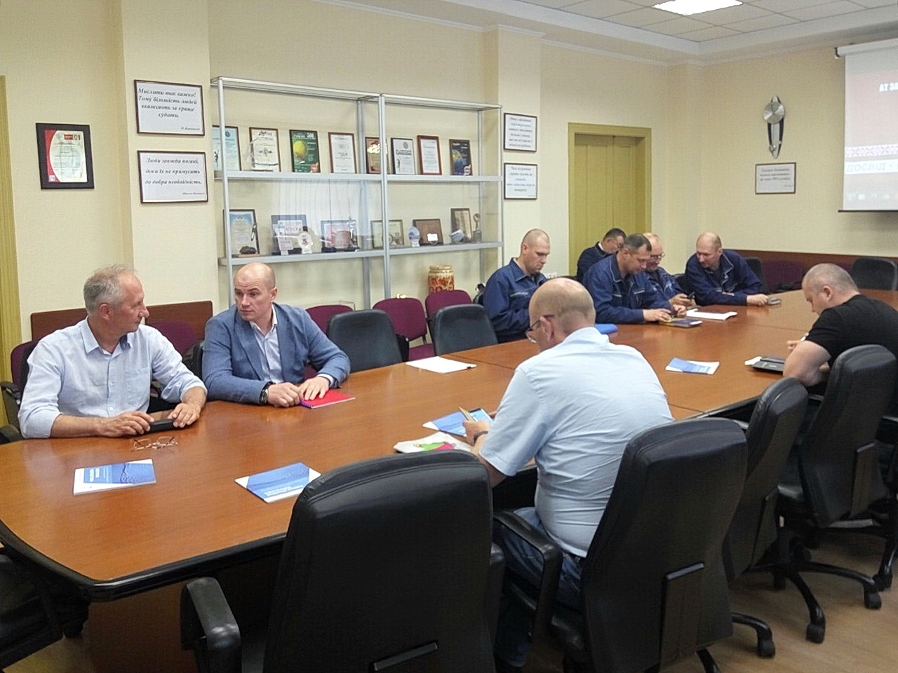 ЩОДО ПІДСУМКІВ РОЗГЛЯДУ ПИТАНННЯ ВПРОВАДЖЕННЯ ТЕХНОЛОГІЇ ТА ОБЛАДНАННЯ «HYDROFLOW» НА ЗАСІДАННІ ТЕХНІЧНОЇ РАДИ АТ «ЗАПОРІЗЬКИЙ ЗАВОД ФЕРОСПЛАВІВ» ЩОДО ПІДСУМКІВ РОЗГЛЯДУ ПИТАНННЯ ВПРОВАДЖЕННЯ ТЕХНОЛОГІЇ ТА ОБЛАДНАННЯ «HYDROFLOW» НА ЗАСІДАННІ ТЕХНІЧНОЇ РАДИ АТ «ЗАПОРІЗЬКИЙ ЗАВОД ФЕРОСПЛАВІВ»