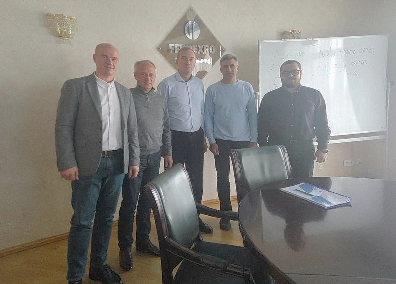 РОБОЧА ЗУСТРІЧ З ВІДПРАЦЮВАННЯ ПРАКТИЧНИХ ПИТАНЬ ВПРОВАДЖЕННЯ ТЕХНОЛОГІЇ ТА ОБЛАДНАННЯ «HYDROFLOW» НА ПОЛТАВСЬКОМУ ГЗК РОБОЧА ЗУСТРІЧ З ВІДПРАЦЮВАННЯ ПРАКТИЧНИХ ПИТАНЬ ВПРОВАДЖЕННЯ ТЕХНОЛОГІЇ ТА ОБЛАДНАННЯ «HYDROFLOW» НА ПОЛТАВСЬКОМУ ГЗК